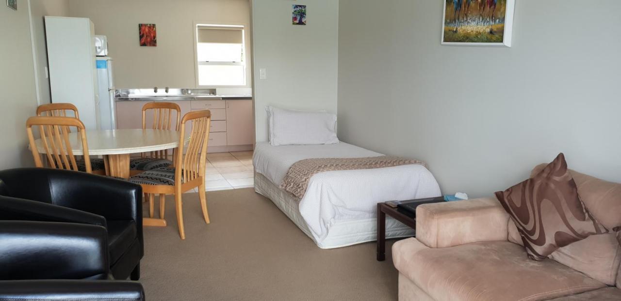 Whangaroa Lodge Motel Dış mekan fotoğraf